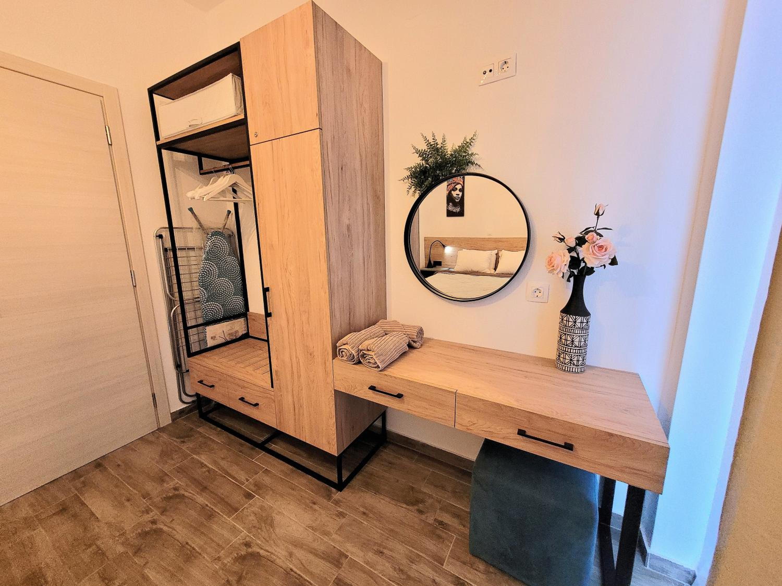 Ethra Apartment T