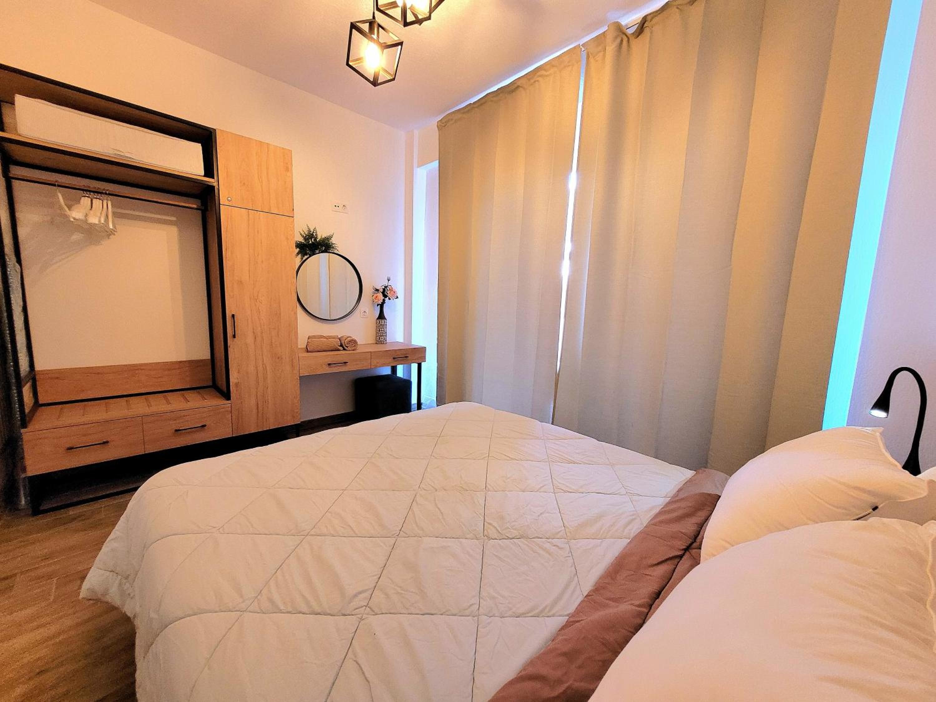 Ethra Apartment T
