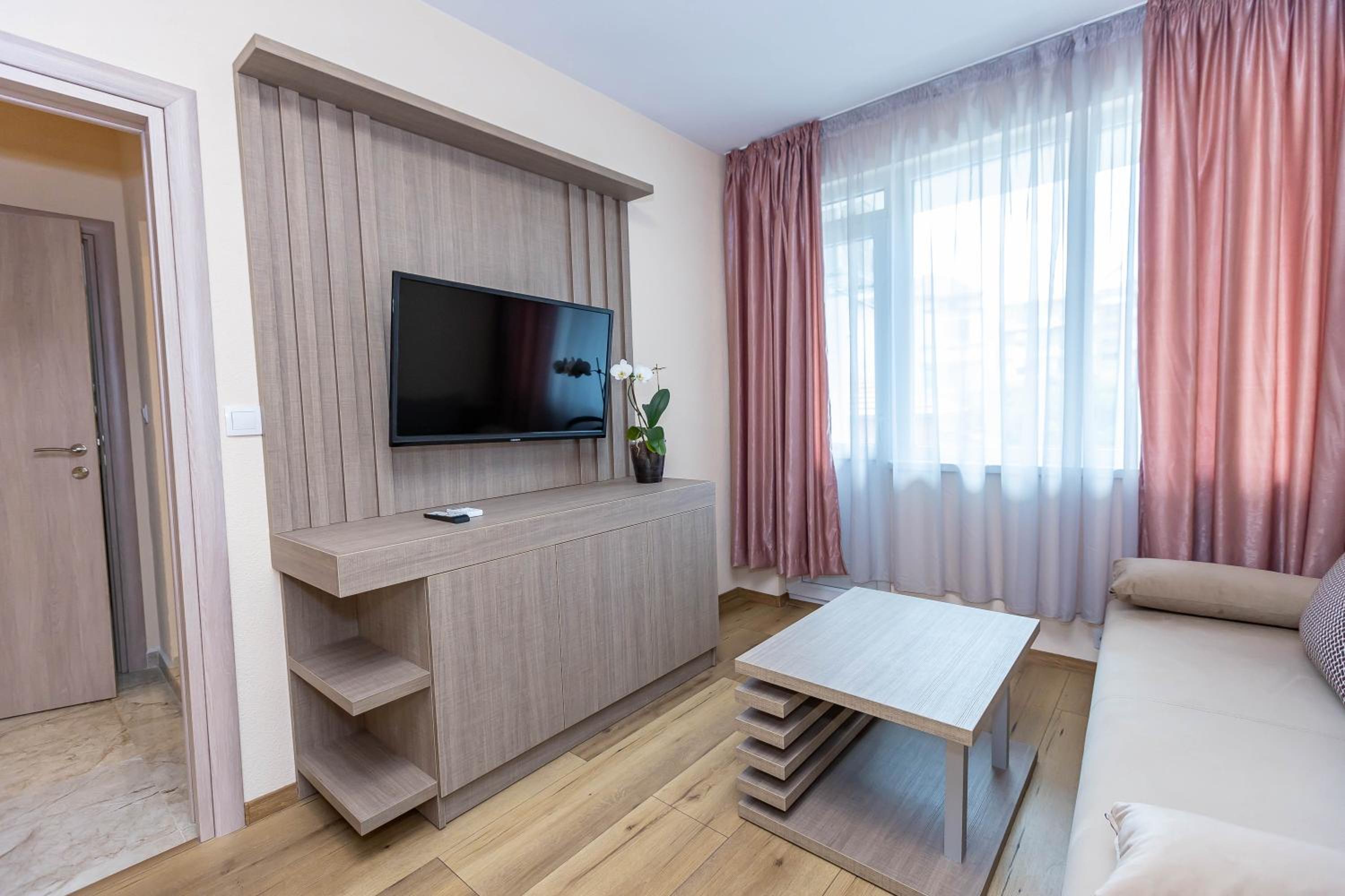 Family Hotel Ambrozia