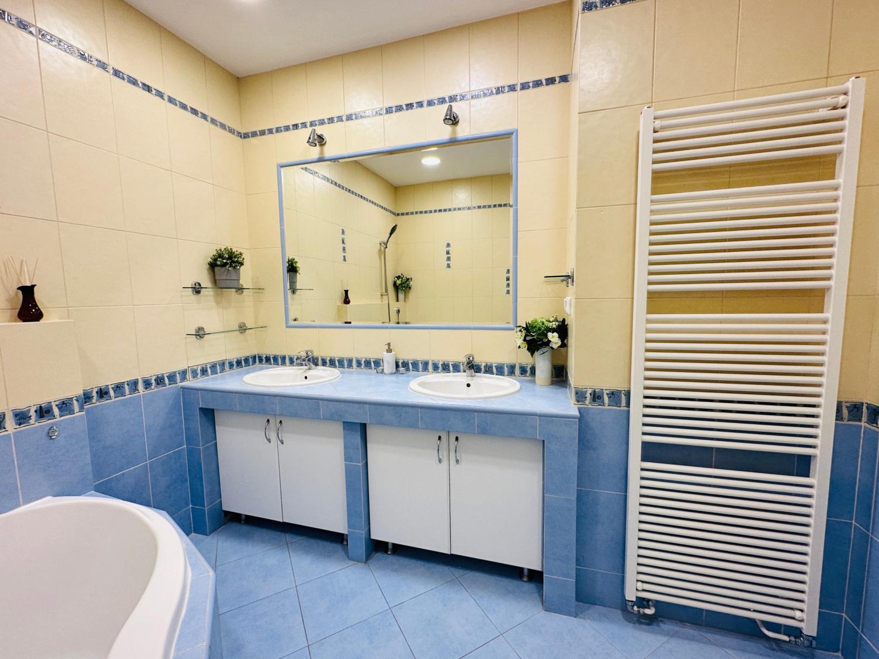 Maiselova Old Town Apartment