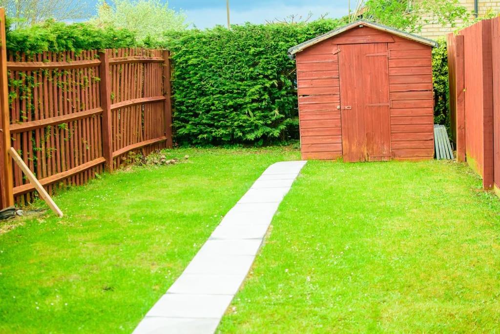 Elegant Home in Wavendon Gate MK