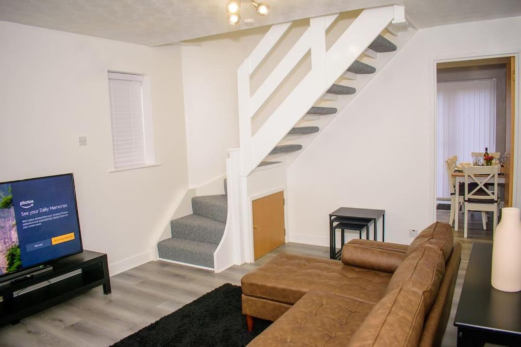 Elegant Home in Wavendon Gate MK
