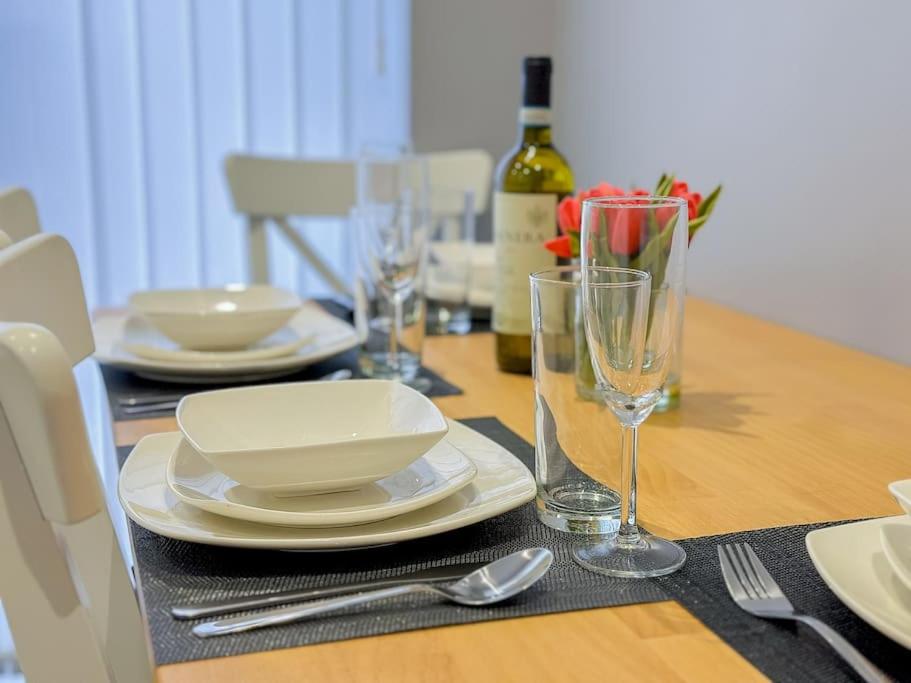 Elegant Home in Wavendon Gate MK