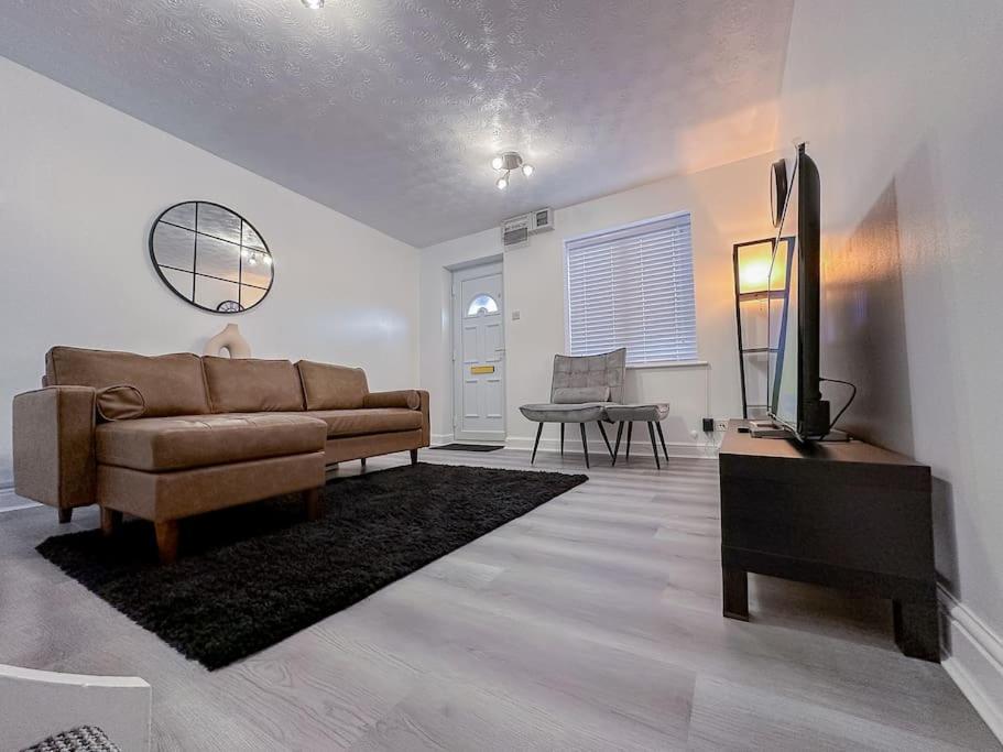 Elegant Home in Wavendon Gate MK