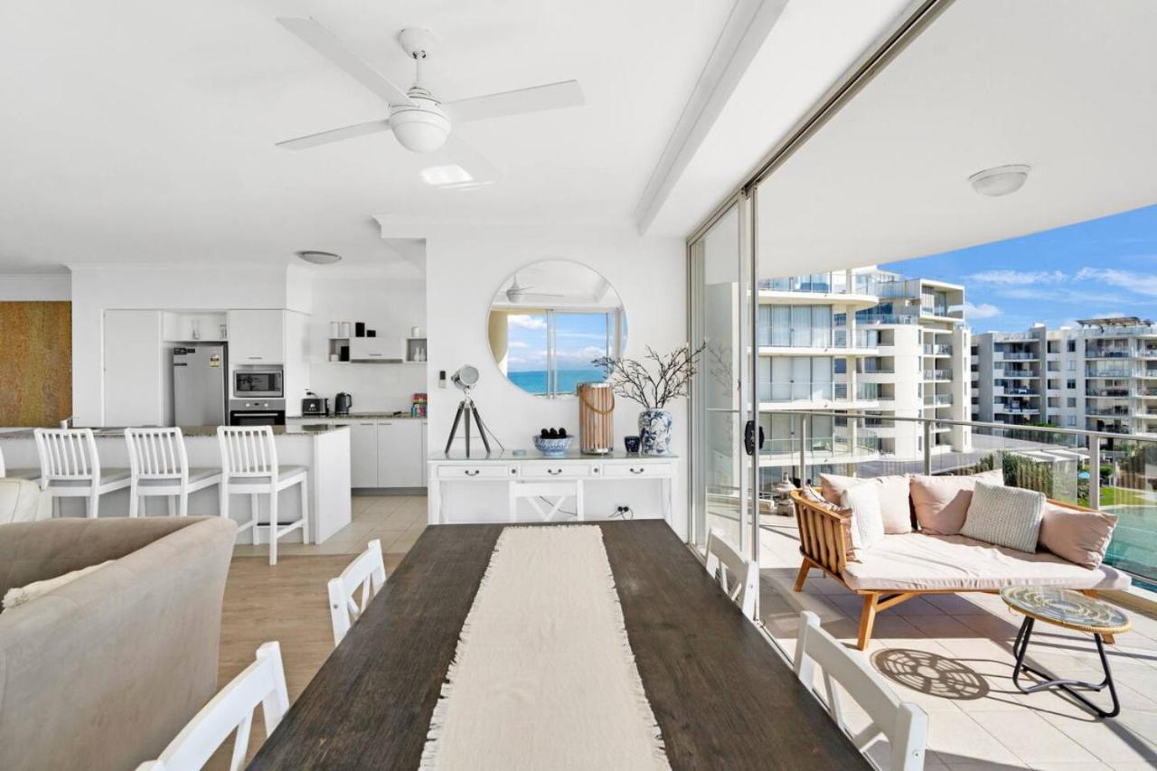 Oceanfront Oasis 3 Bedroom Apartment