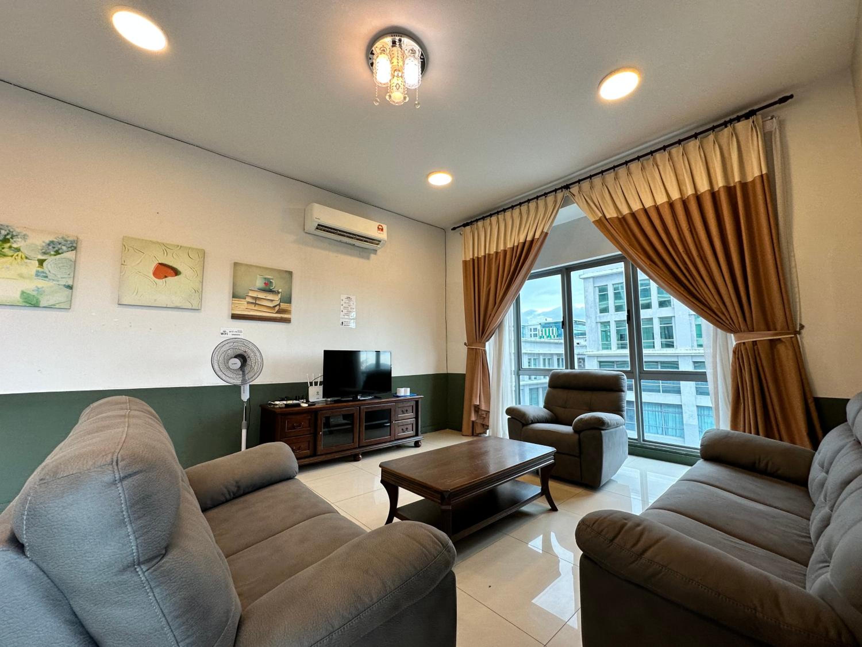 L Homestay THE LOFT IMAGO Spacious House Big Family