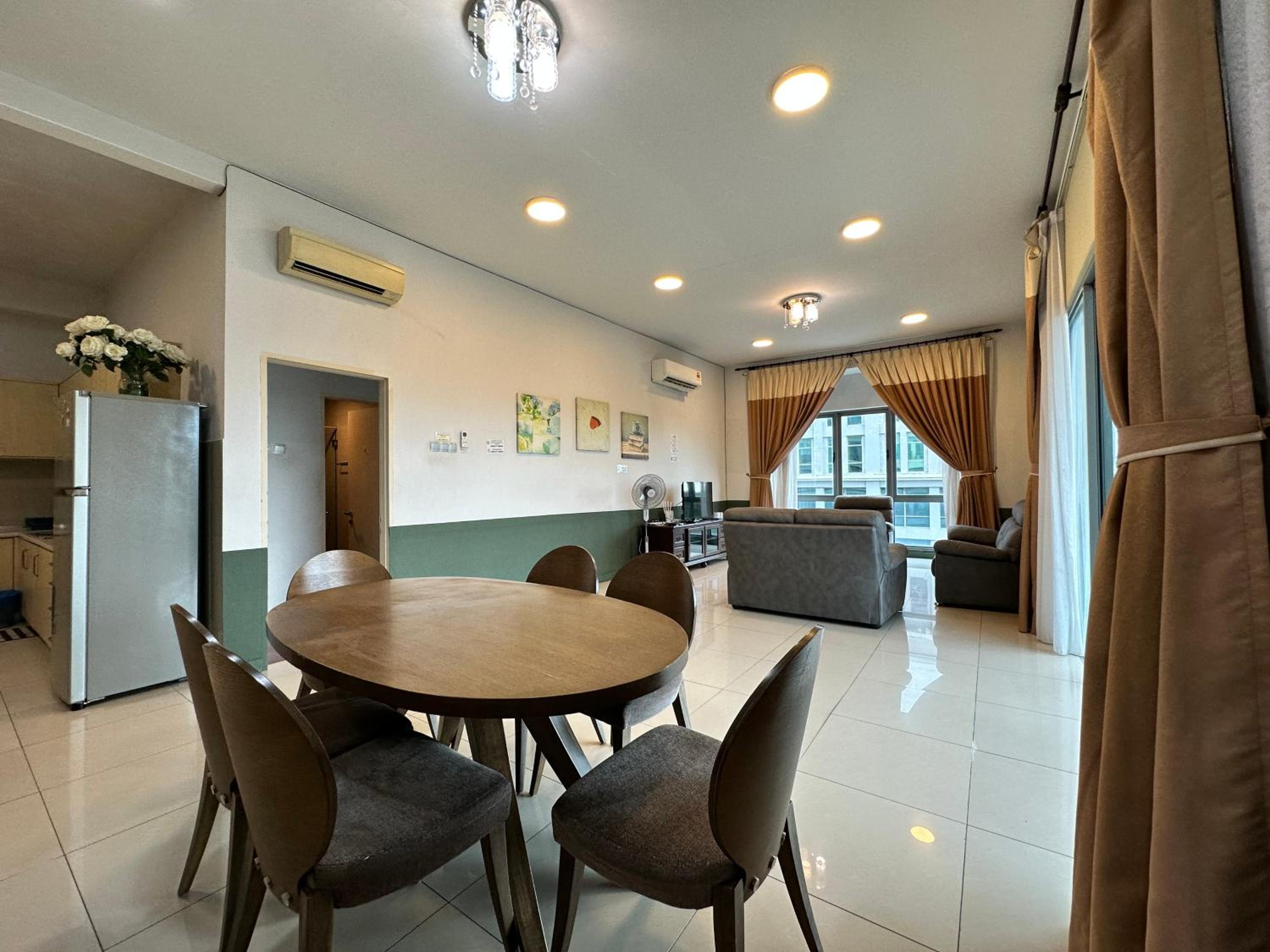 L Homestay THE LOFT IMAGO Spacious House Big Family