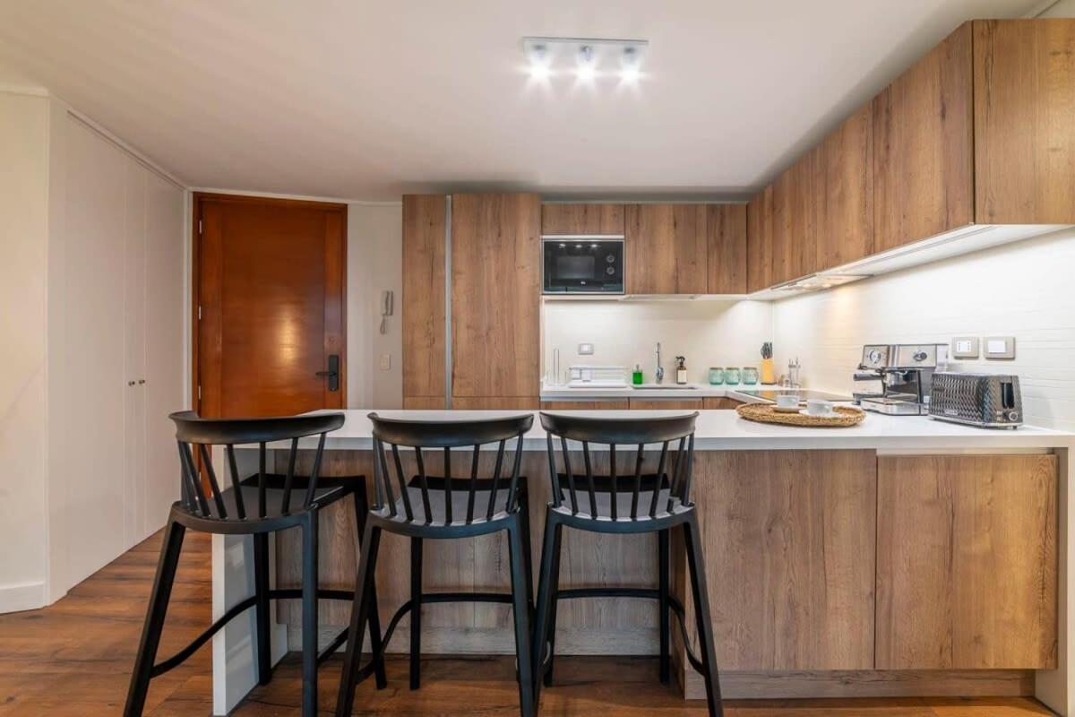 Descubre la Elegancia 2 habitaciones en Las Condes