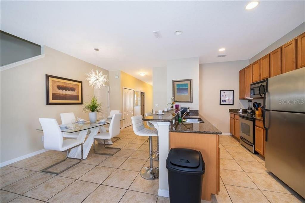 Comfy 5BR4BA in Paradise Palms Resort