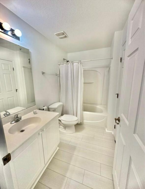 Disney Close: Cozy Club Cortile Apartment 68 view 5