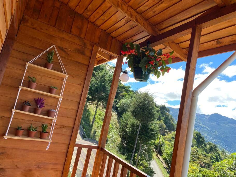 Cabaña Princesa Roja - PERFECT view of the valley!