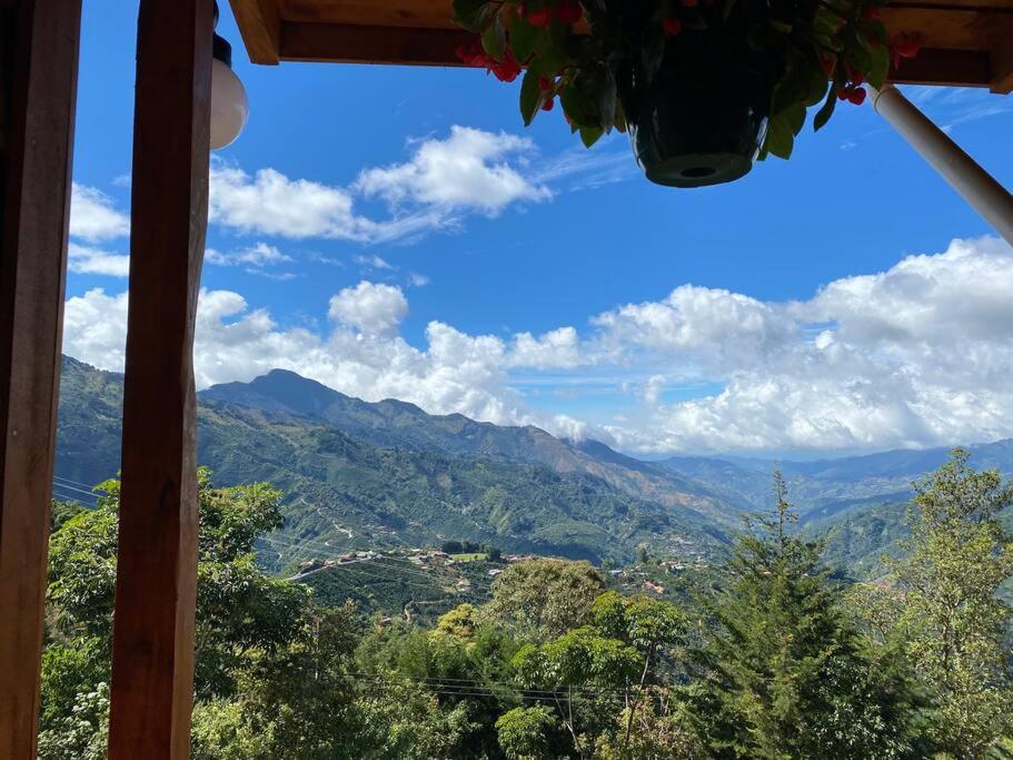 Cabaña Princesa Roja - PERFECT view of the valley!
