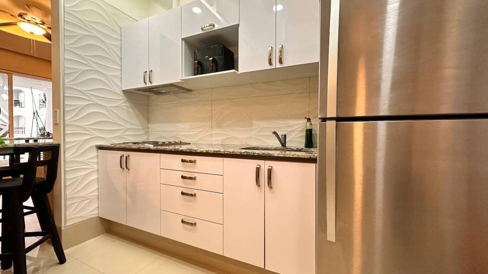 Hotel Zone Oceanside 2 Bedroom 2 Bath Condo