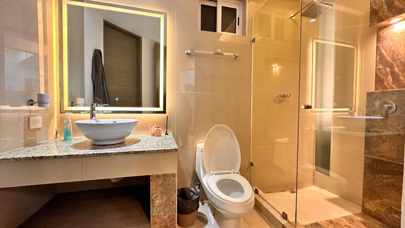 Hotel Zone Oceanside 2 Bedroom 2 Bath Condo
