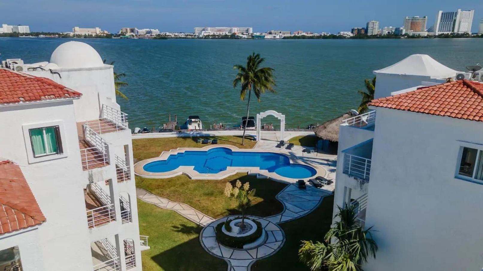 Hotel Zone Oceanside 2 Bedroom 2 Bath Condo