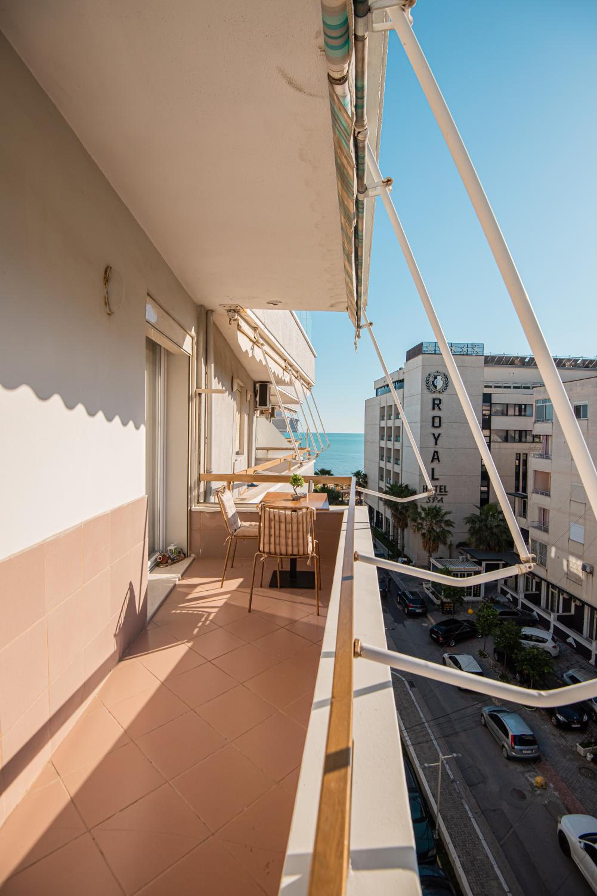 Vivi's Seaside Apartment