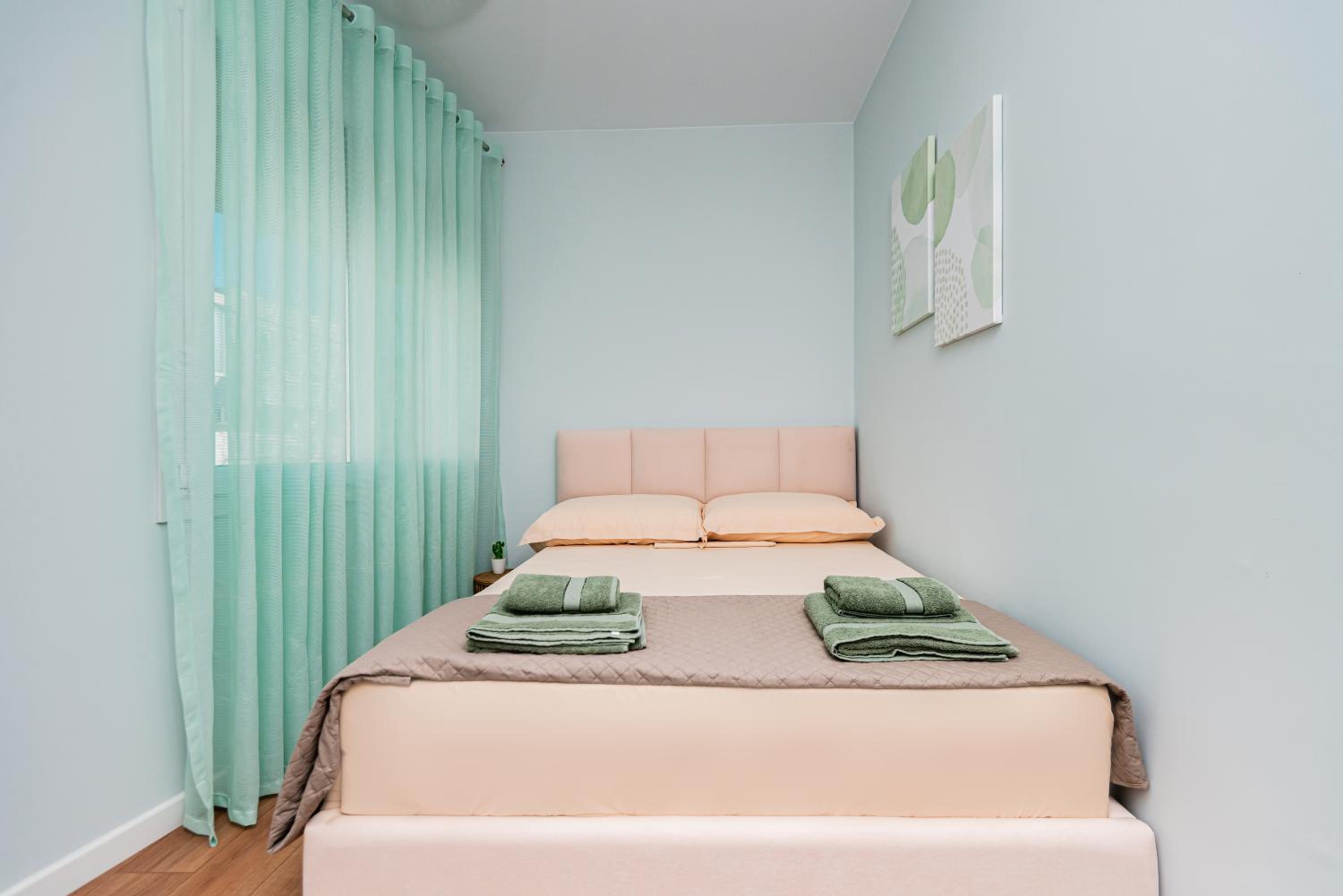 Vivi's Seaside Apartment