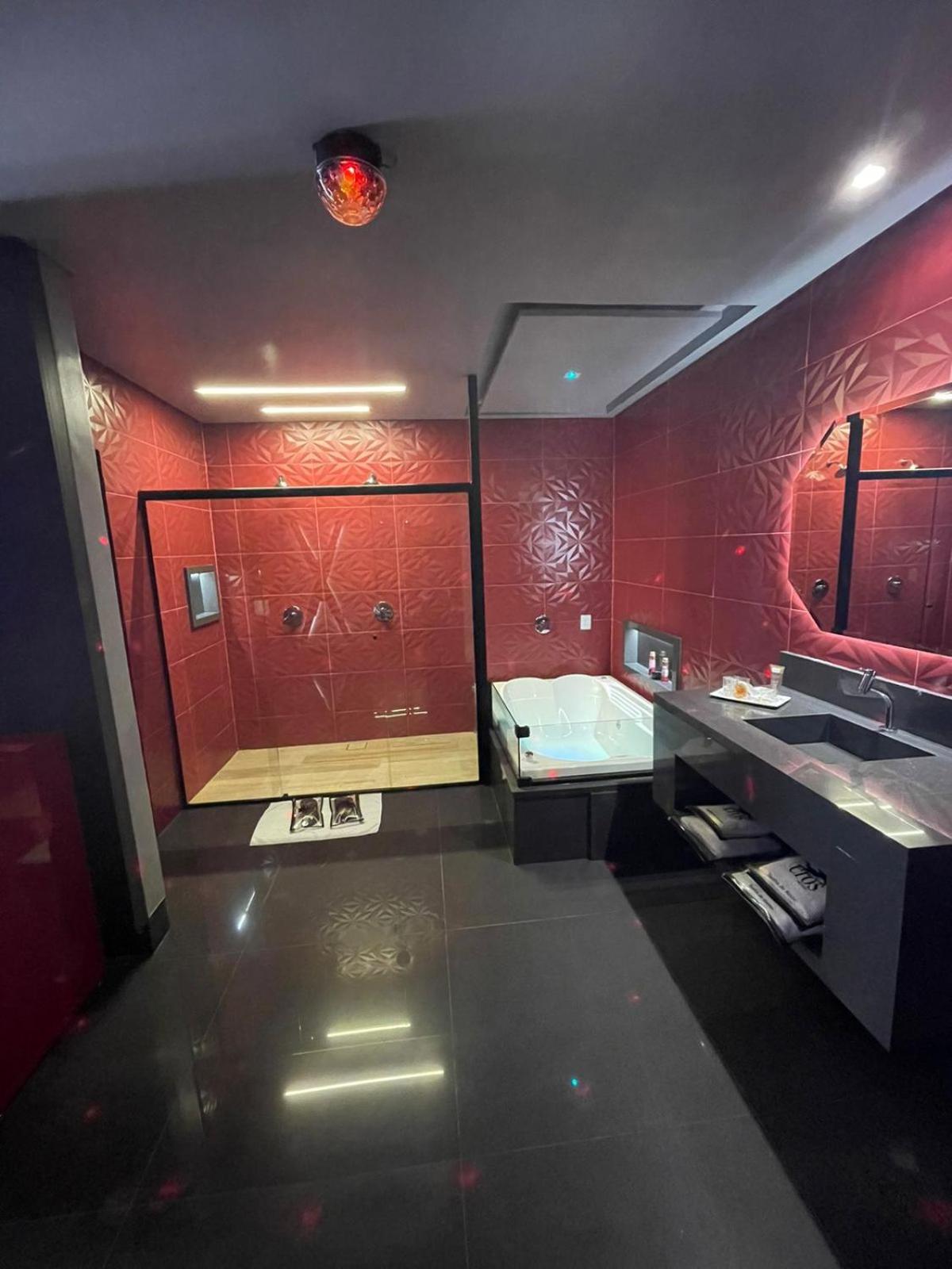 Eros Motel