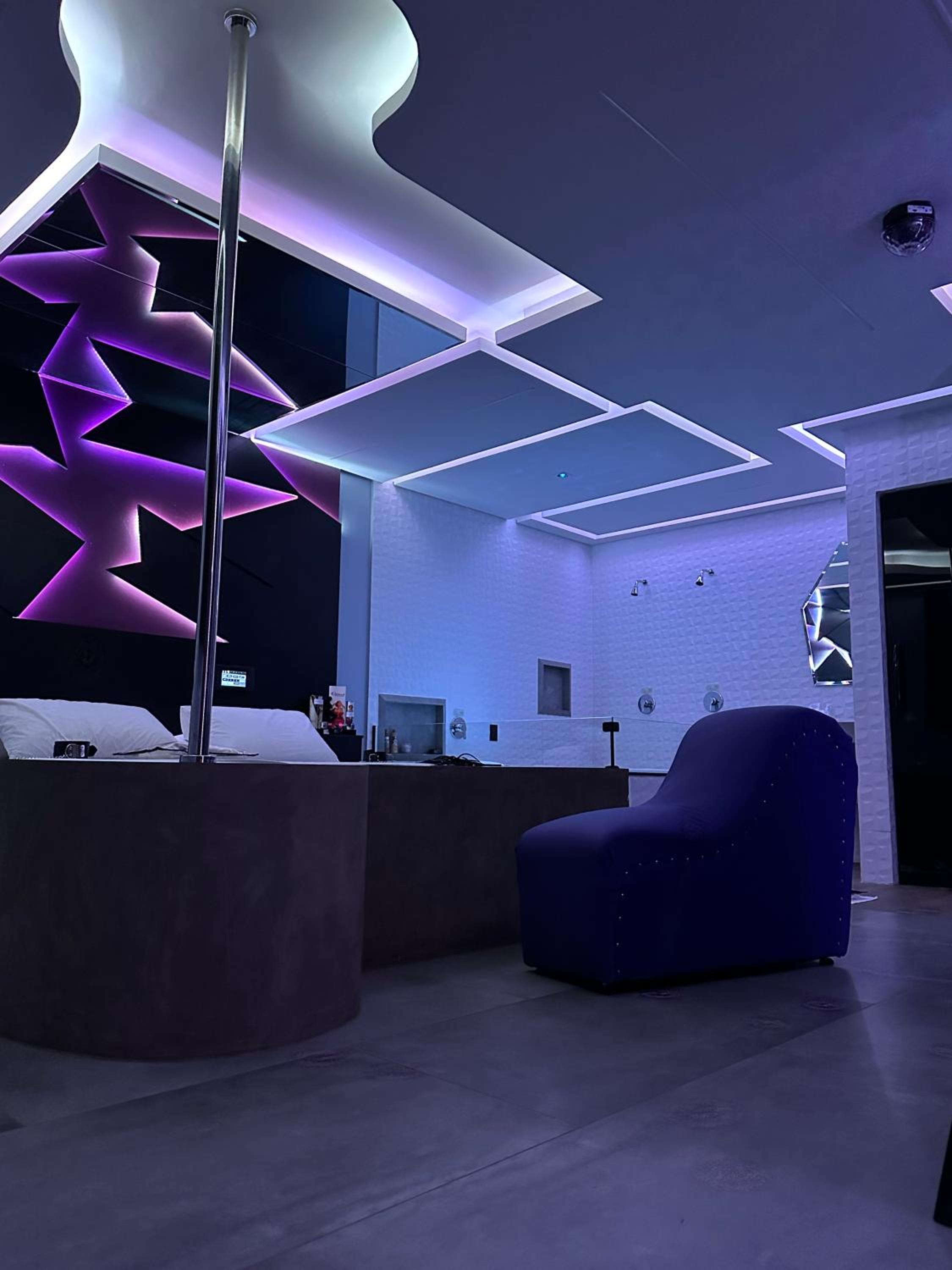Eros Motel