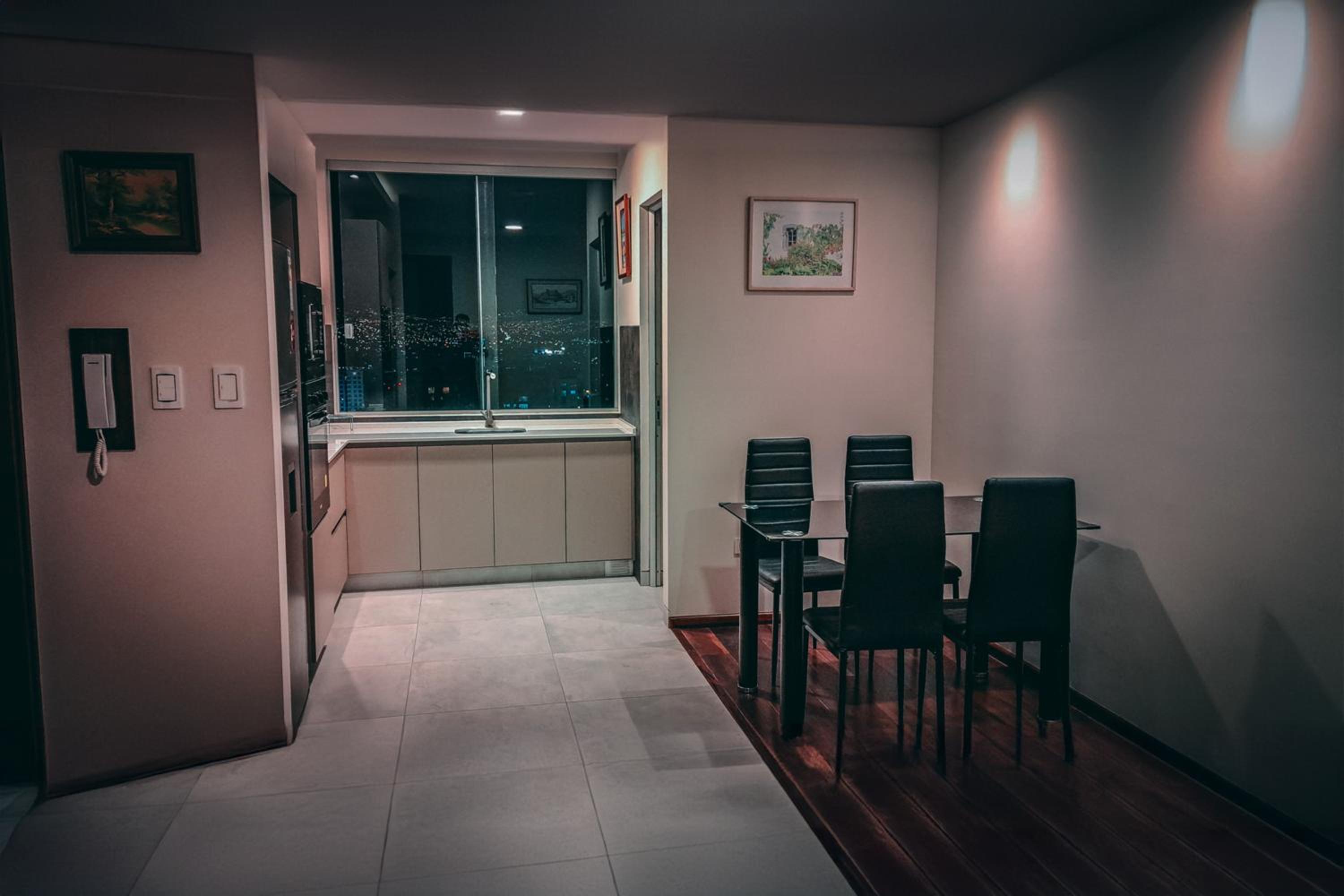 Departamento con piscina y vistas hermosas
