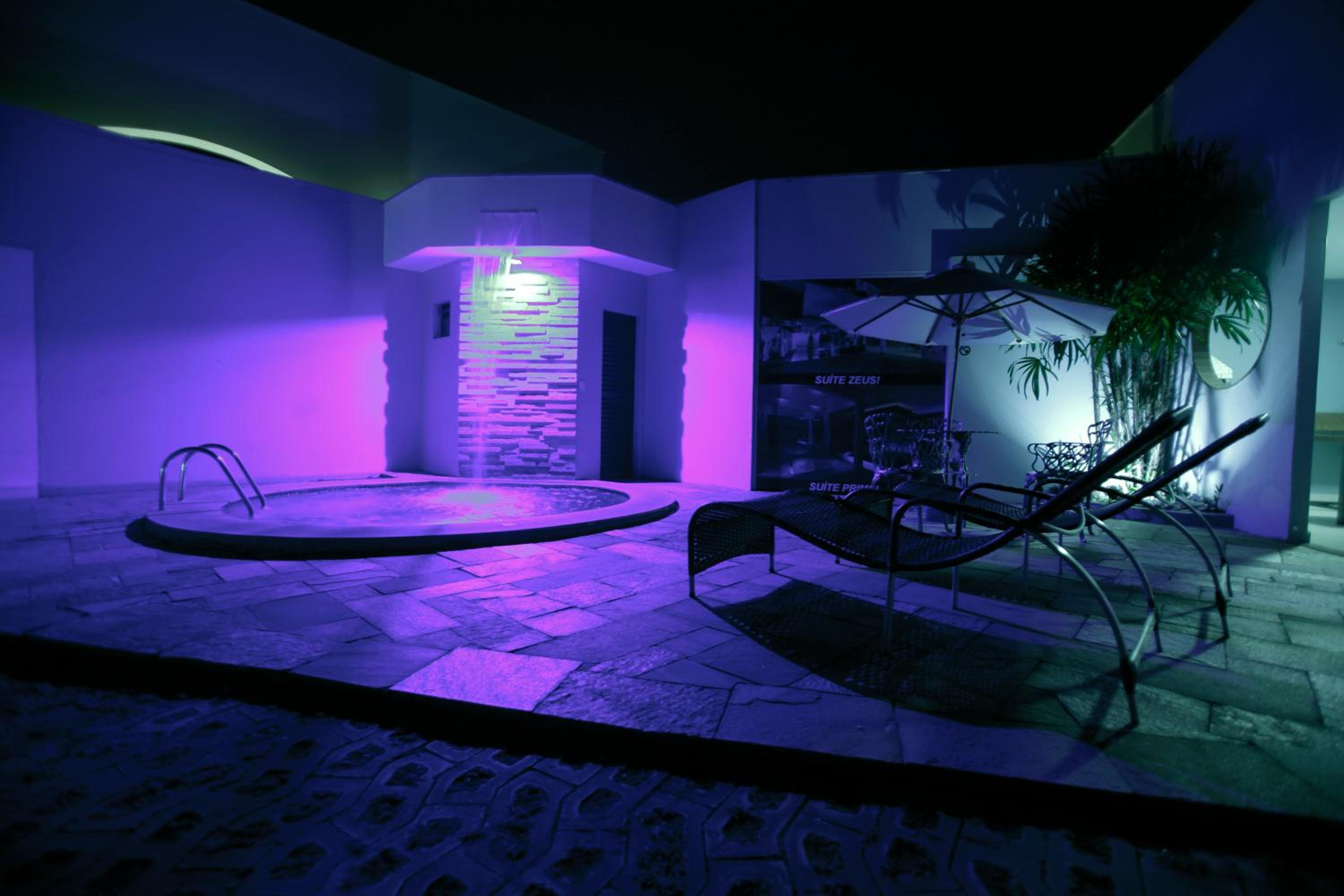 Eros Motel
