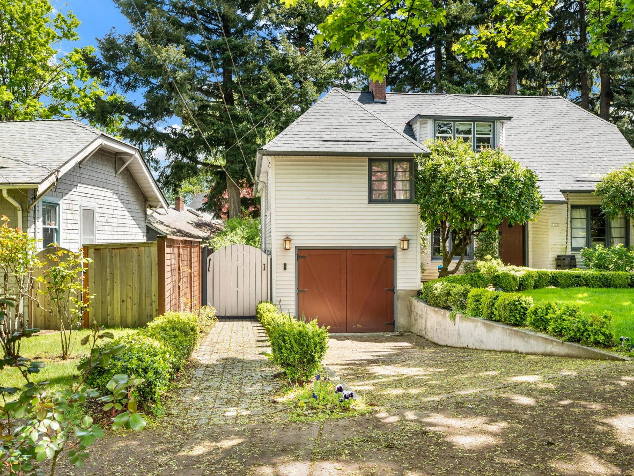 Adorable ADU in Laurelhurst - Amazing Location! view 2