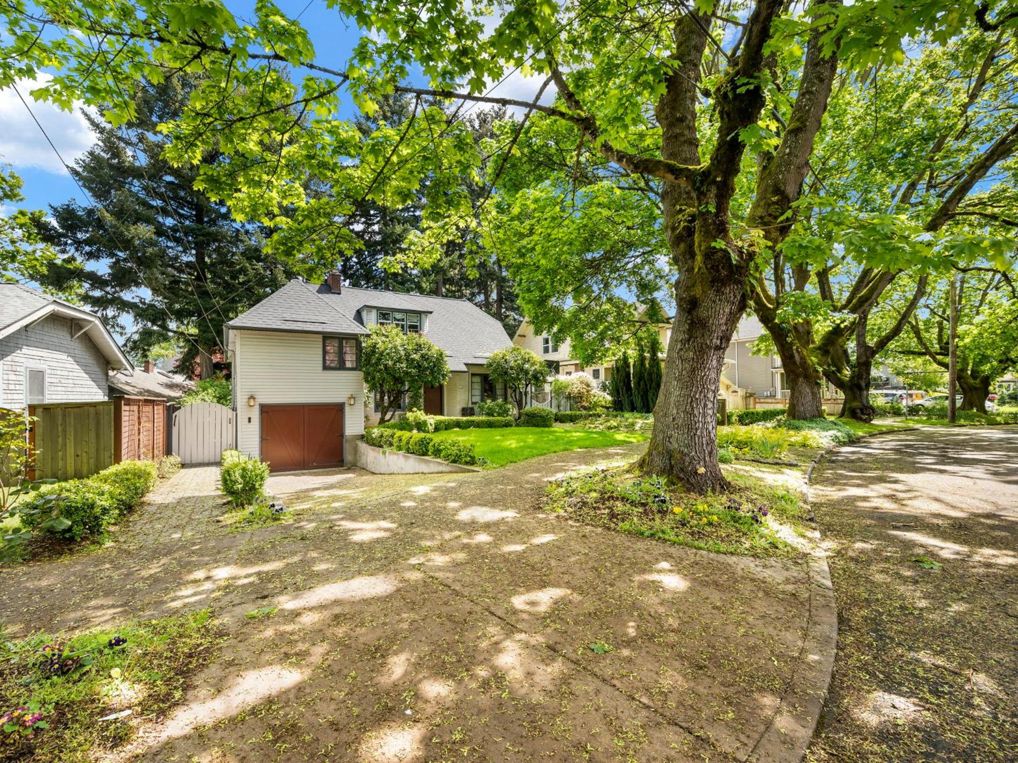 Adorable ADU in Laurelhurst - Amazing Location! view 4