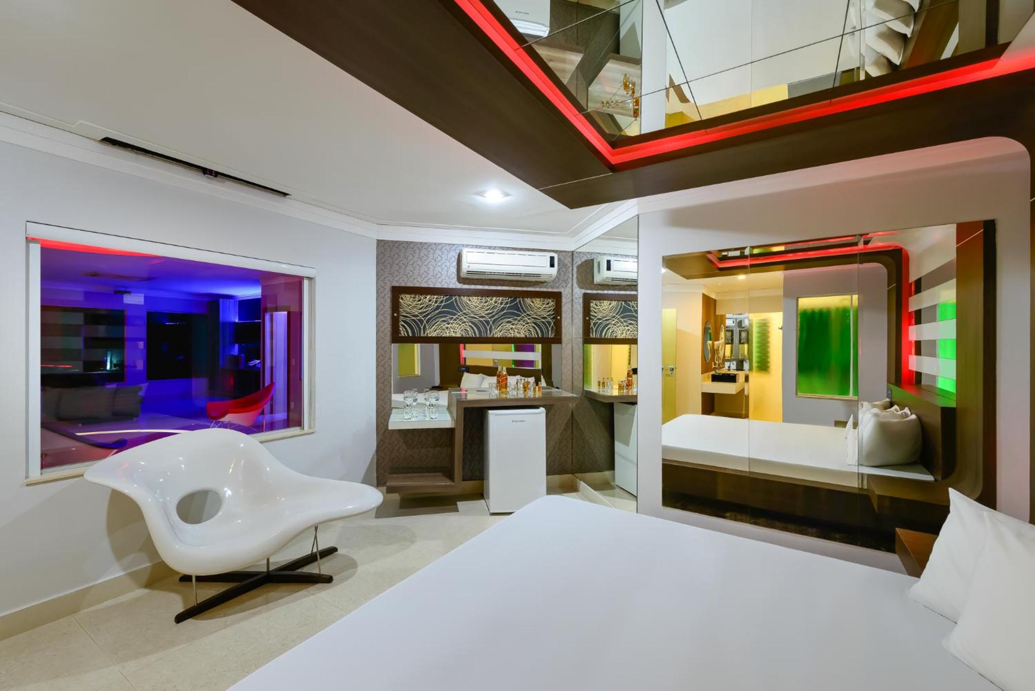 Eros Motel