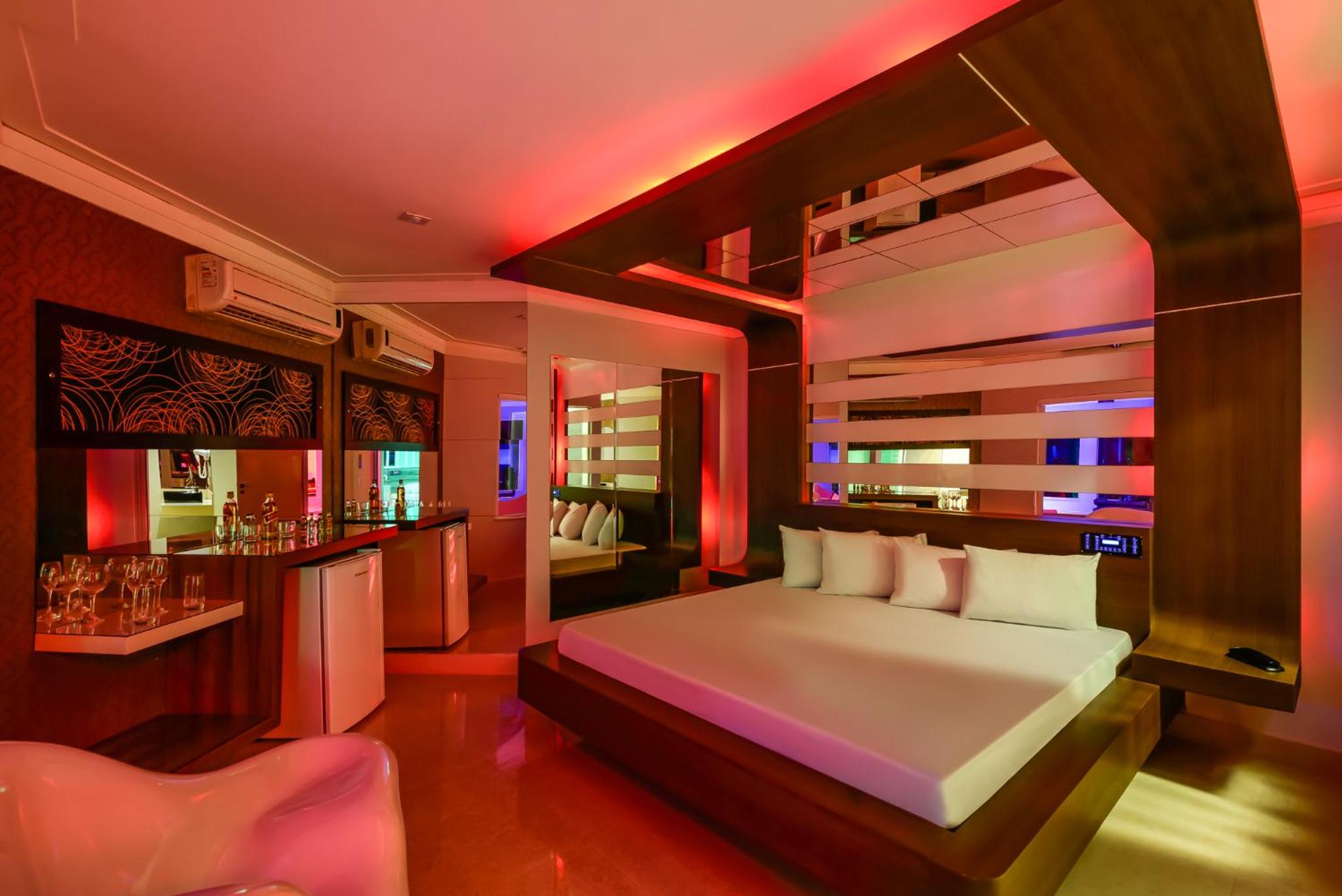 Eros Motel