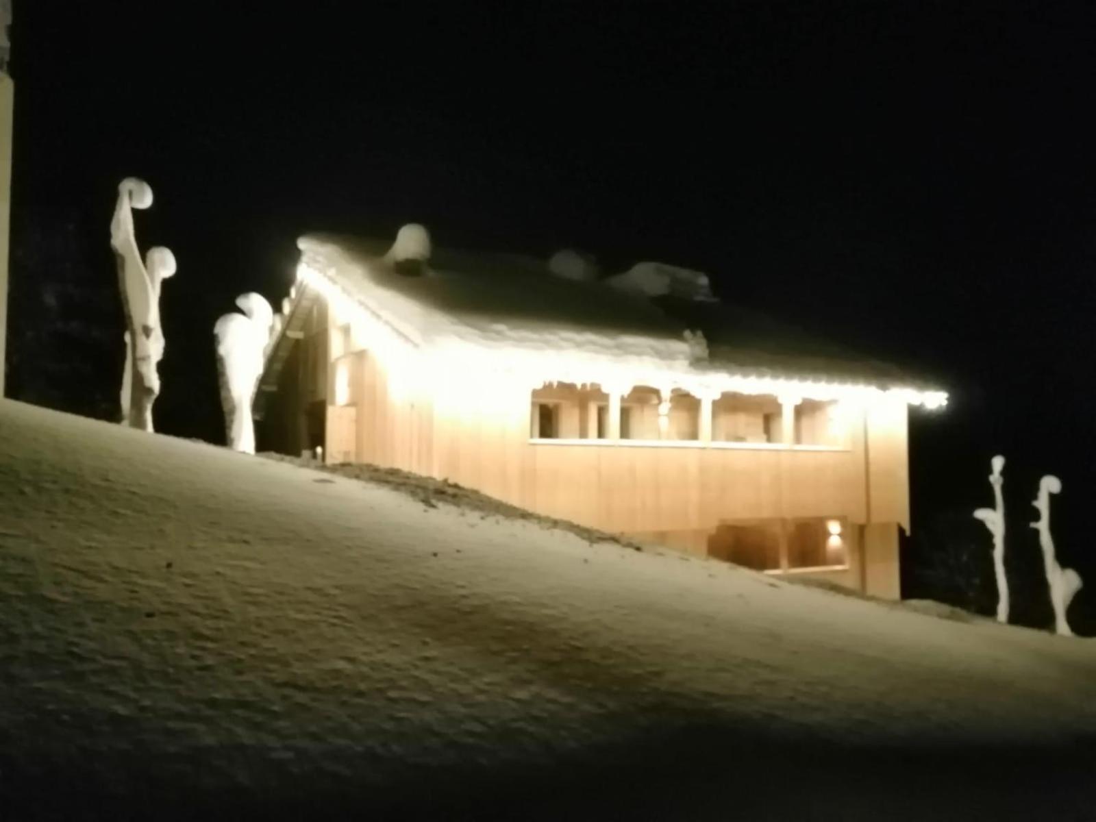 Photo 52