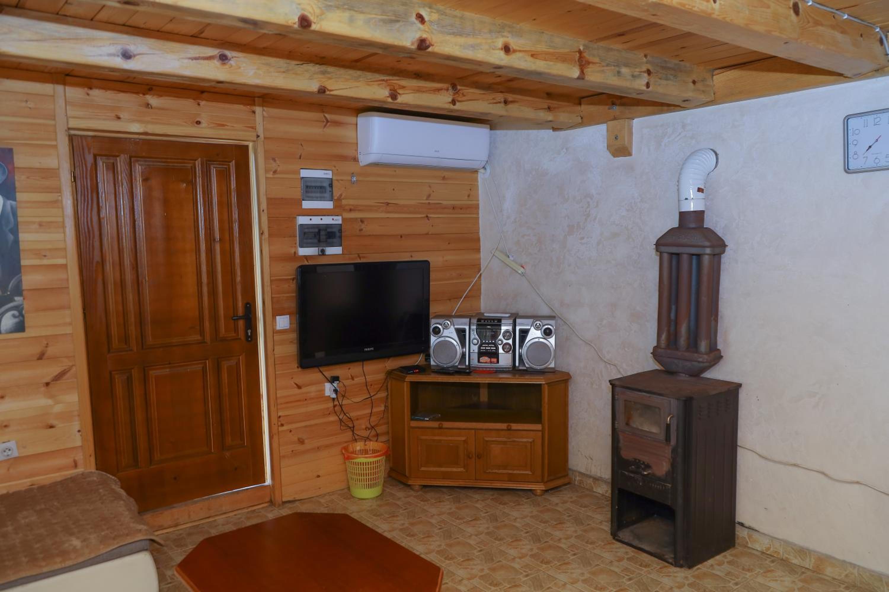 Photo 12