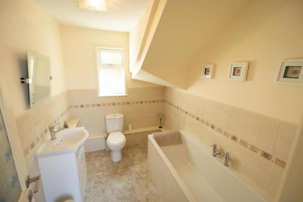 Sea Villa Cottage view 5