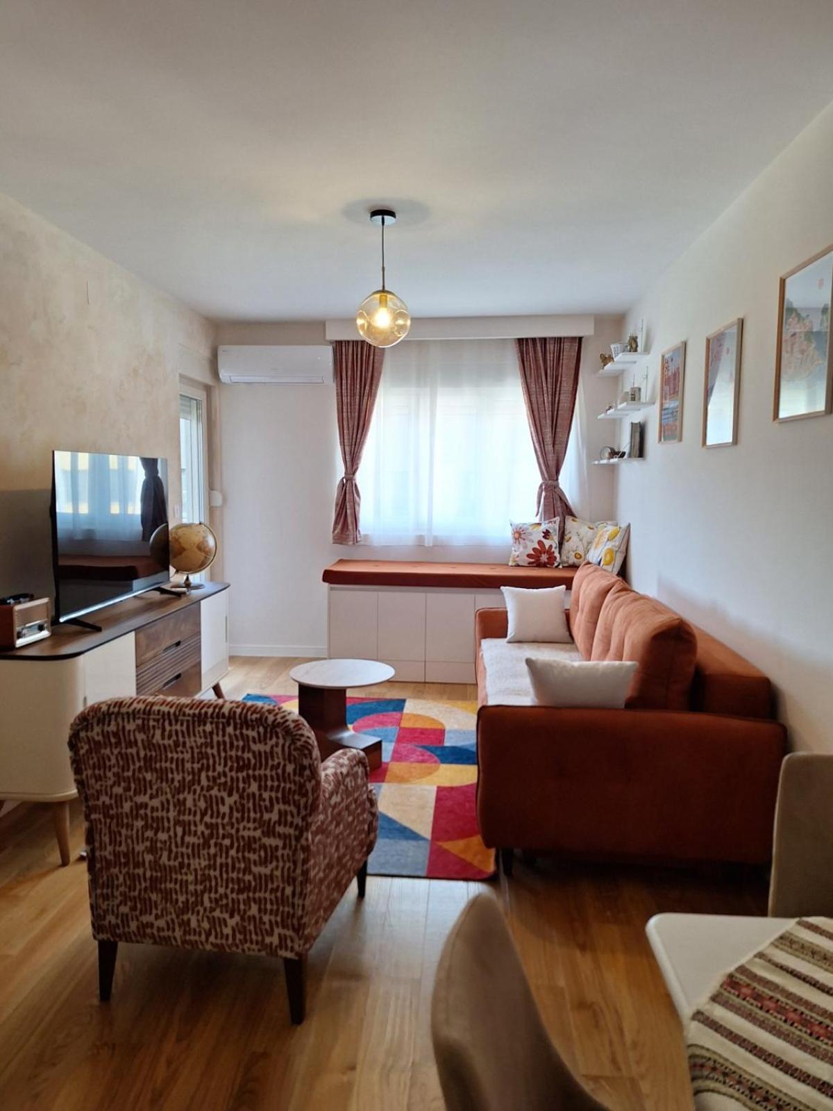 Geppetto Apartment view 2