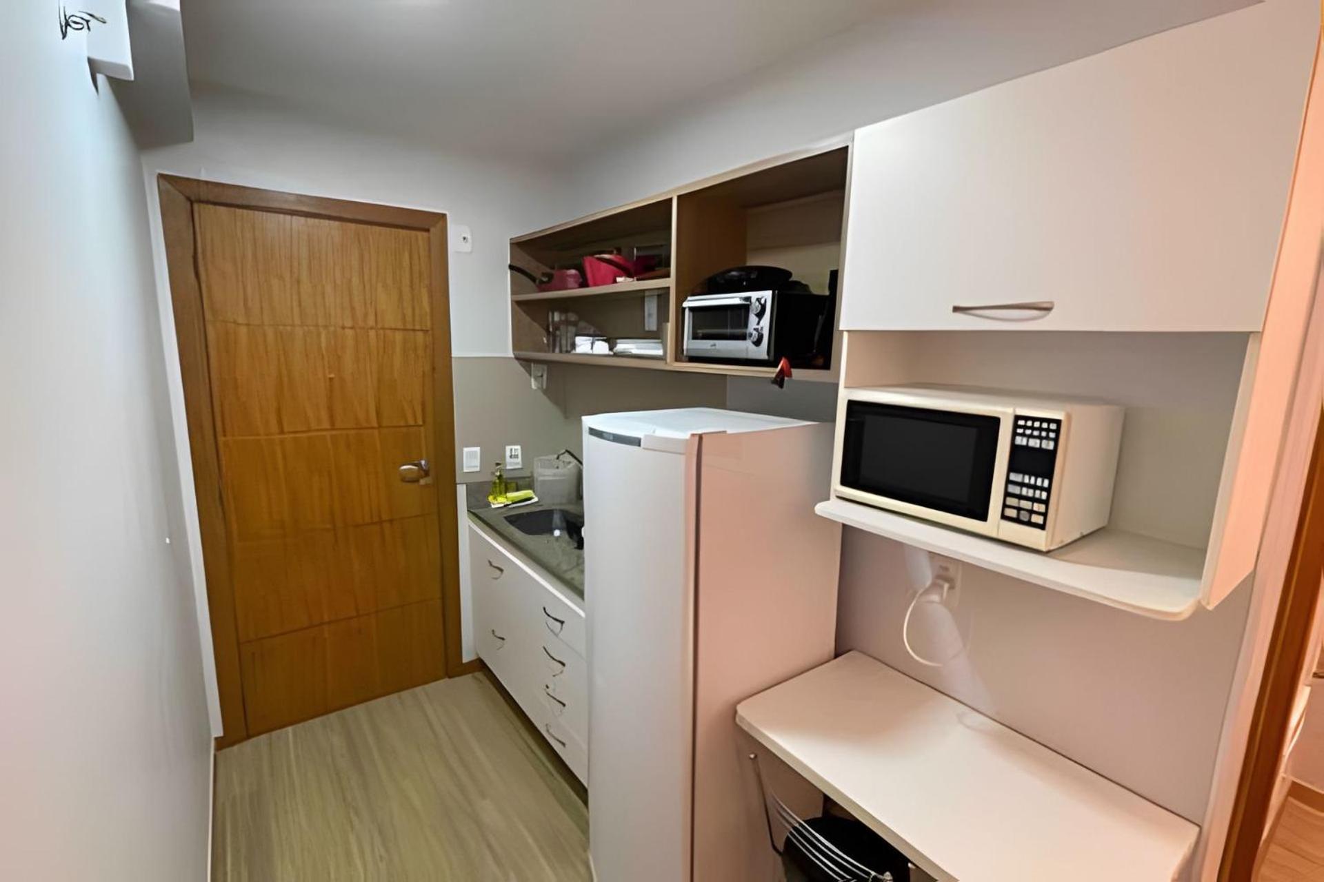 Life Resort beira lago próx a esplanada