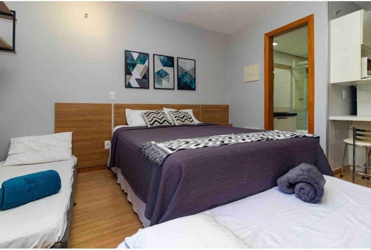 Life Resort beira lago próx a esplanada