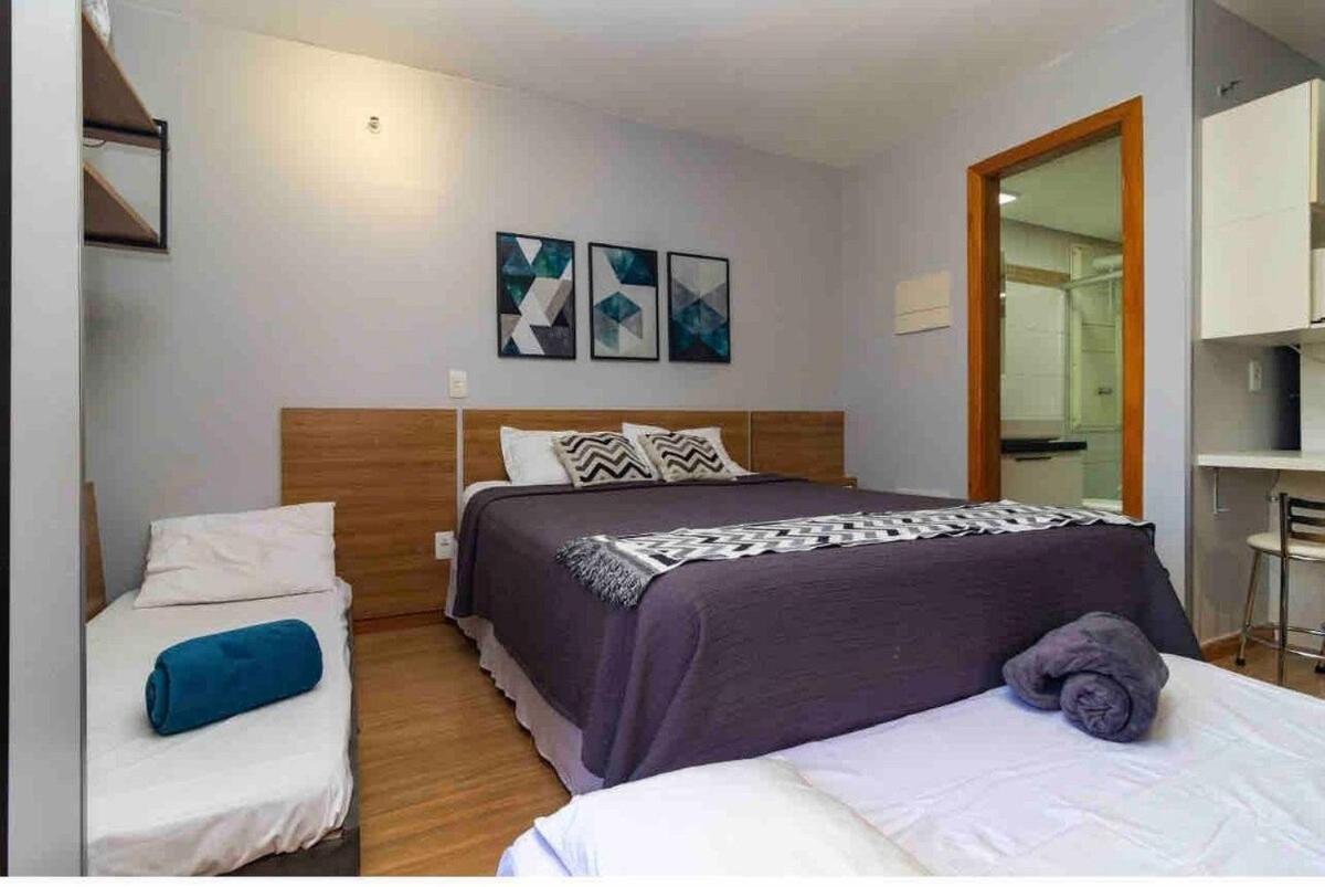 Life Resort beira lago próx a esplanada