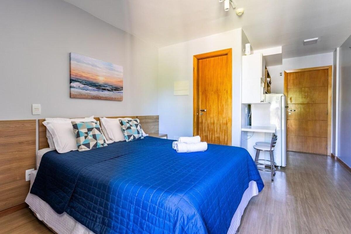 Life Resort beira lago próx a esplanada