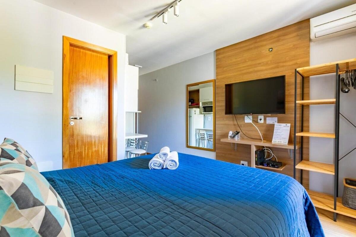 Life Resort beira lago próx a esplanada
