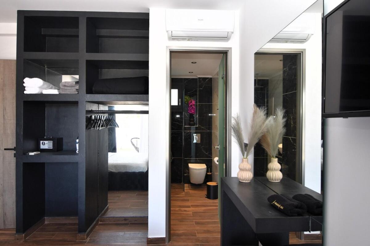 Laganas Vacations - Mamica Luxury Villa - Property Image 2