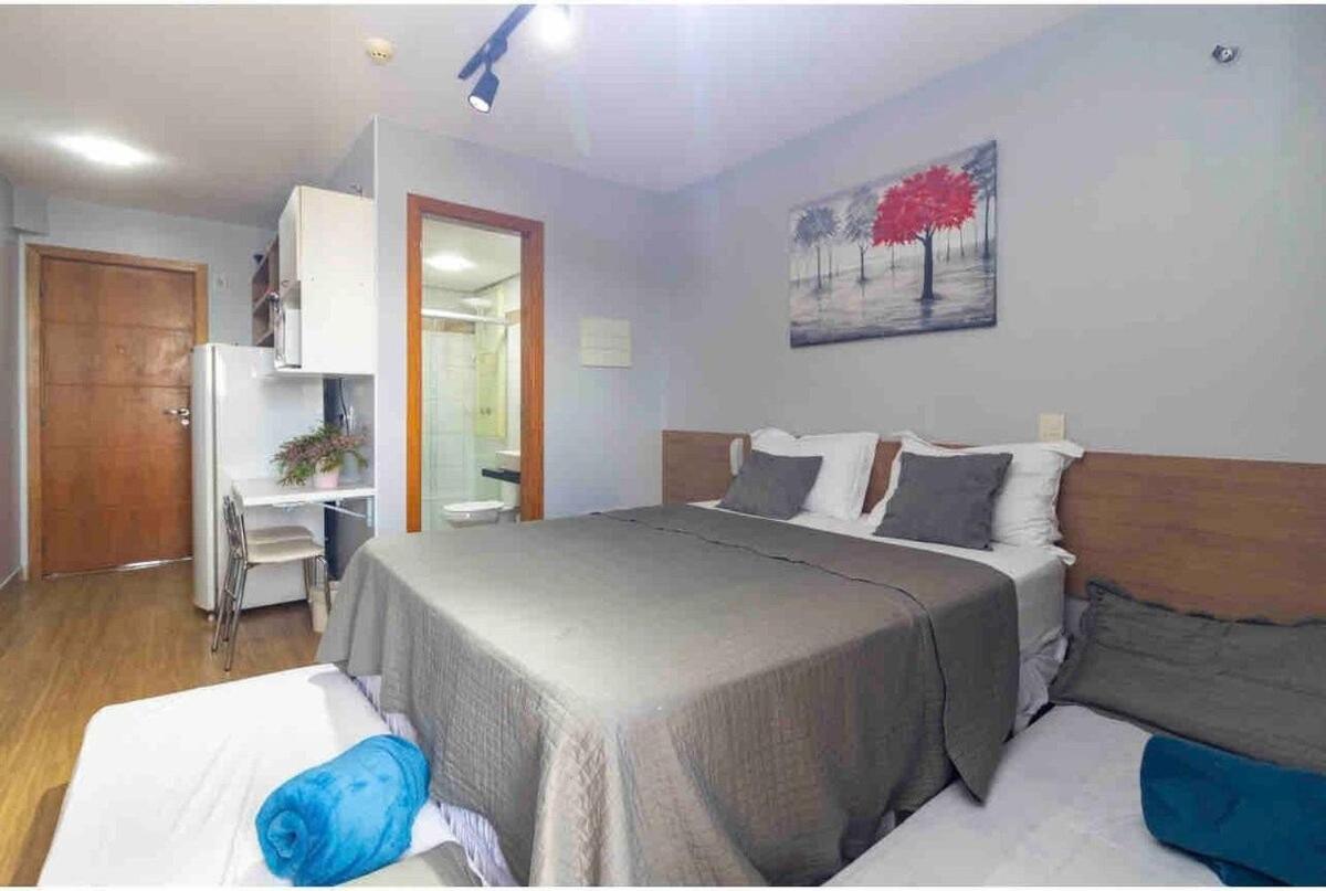 Life Resort beira lago próx a esplanada