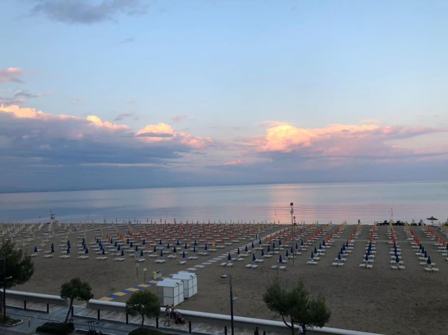 Scenografico fronte mare, 5 piano con terrazzo e P privato view 4