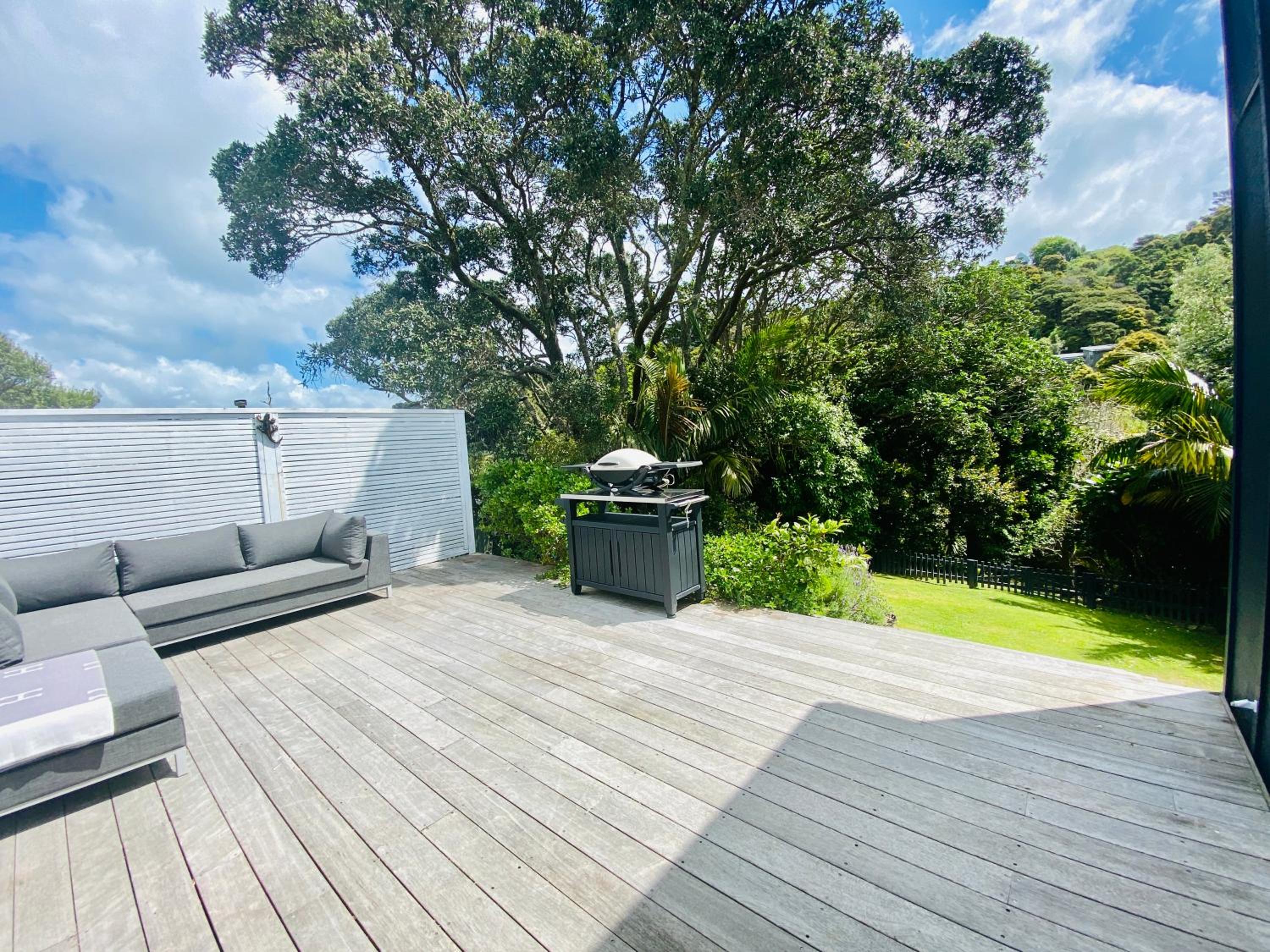 Surfdale Serenity - Bed & Breakfast view 4