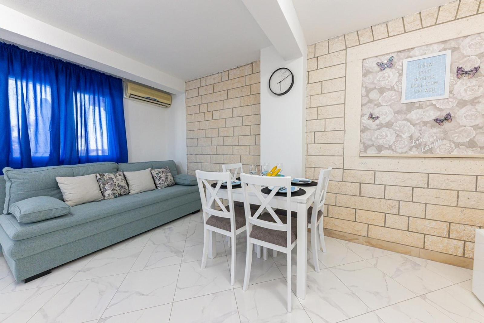 Apartmani Marin