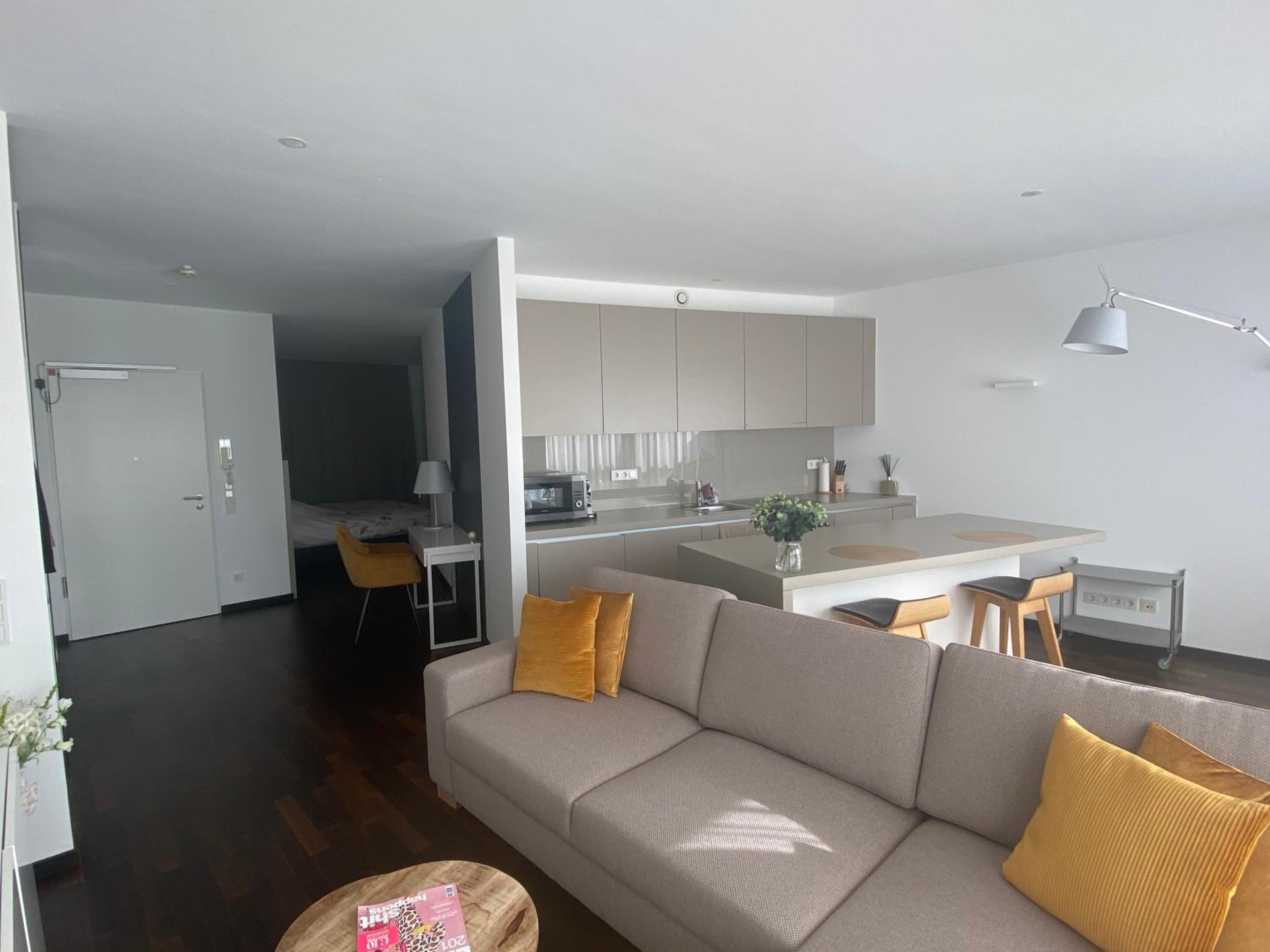 Luxurious apartment in high class building Kranhaus in Cologne