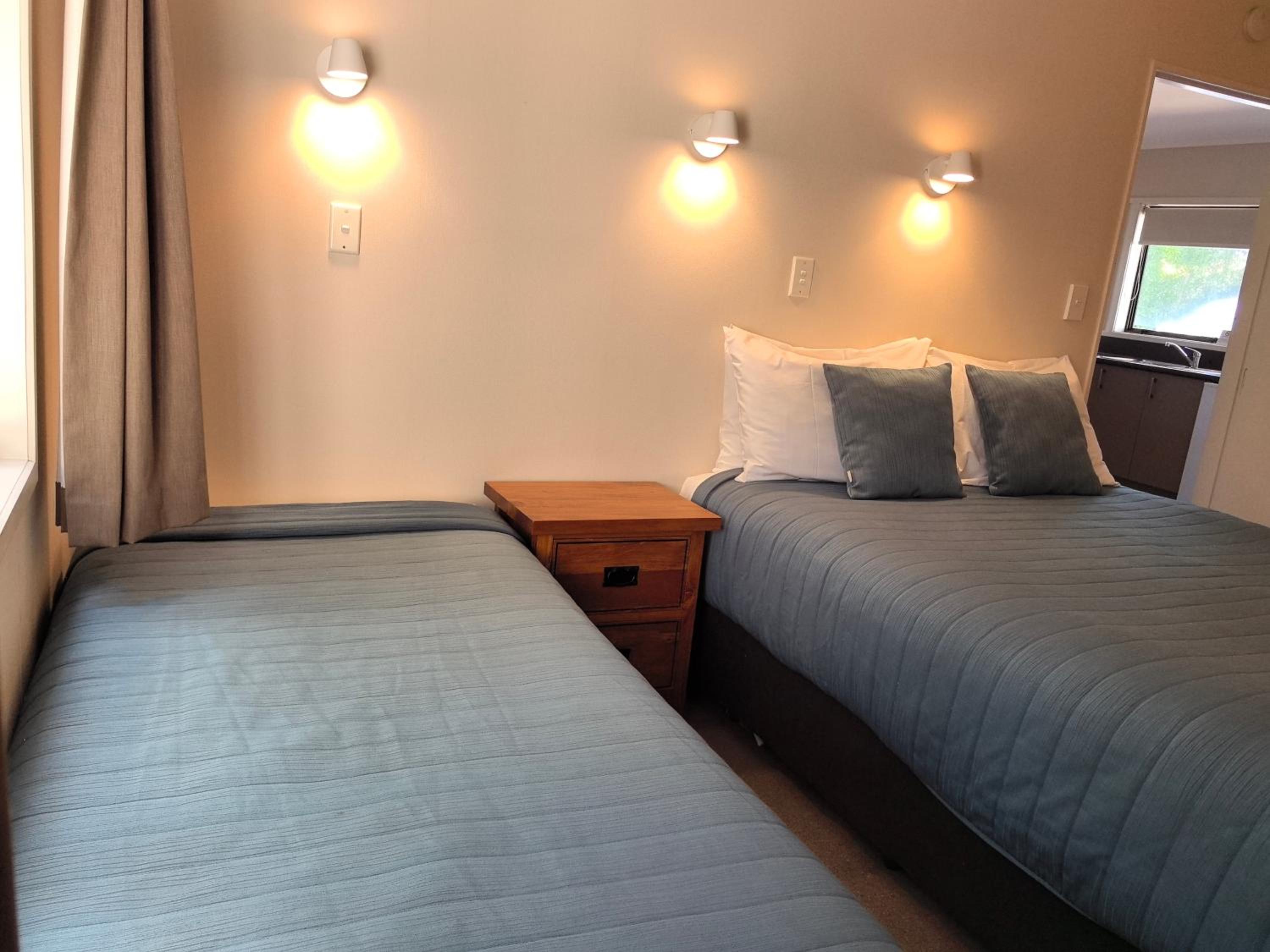 Aquarius Motel