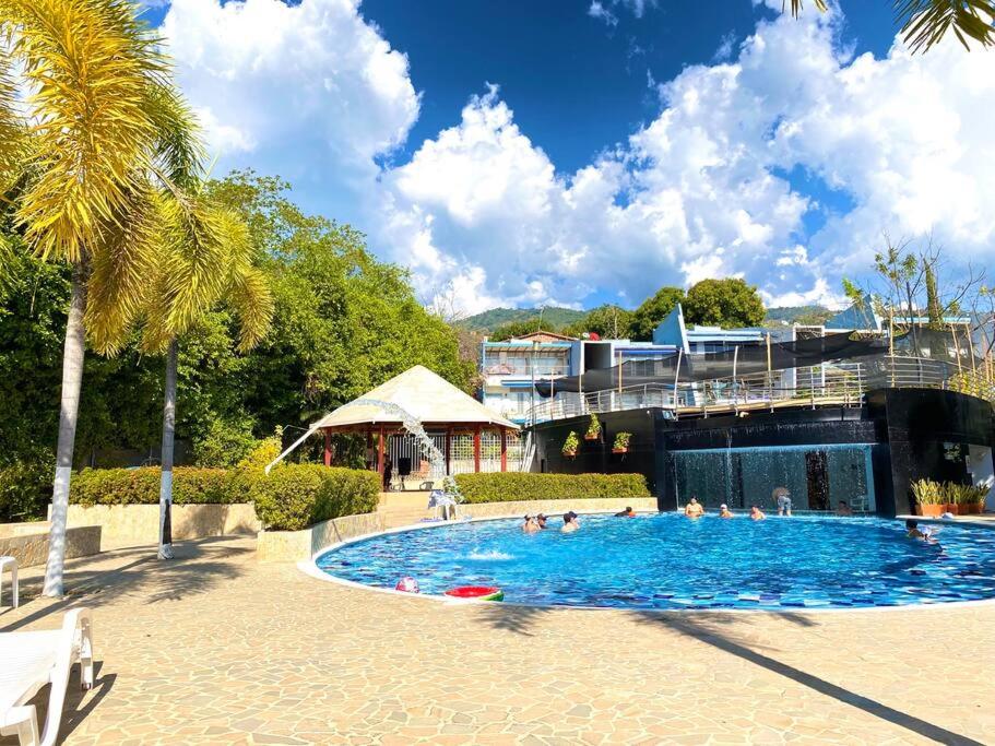 Alojamiento con terraza en Sopetrán
