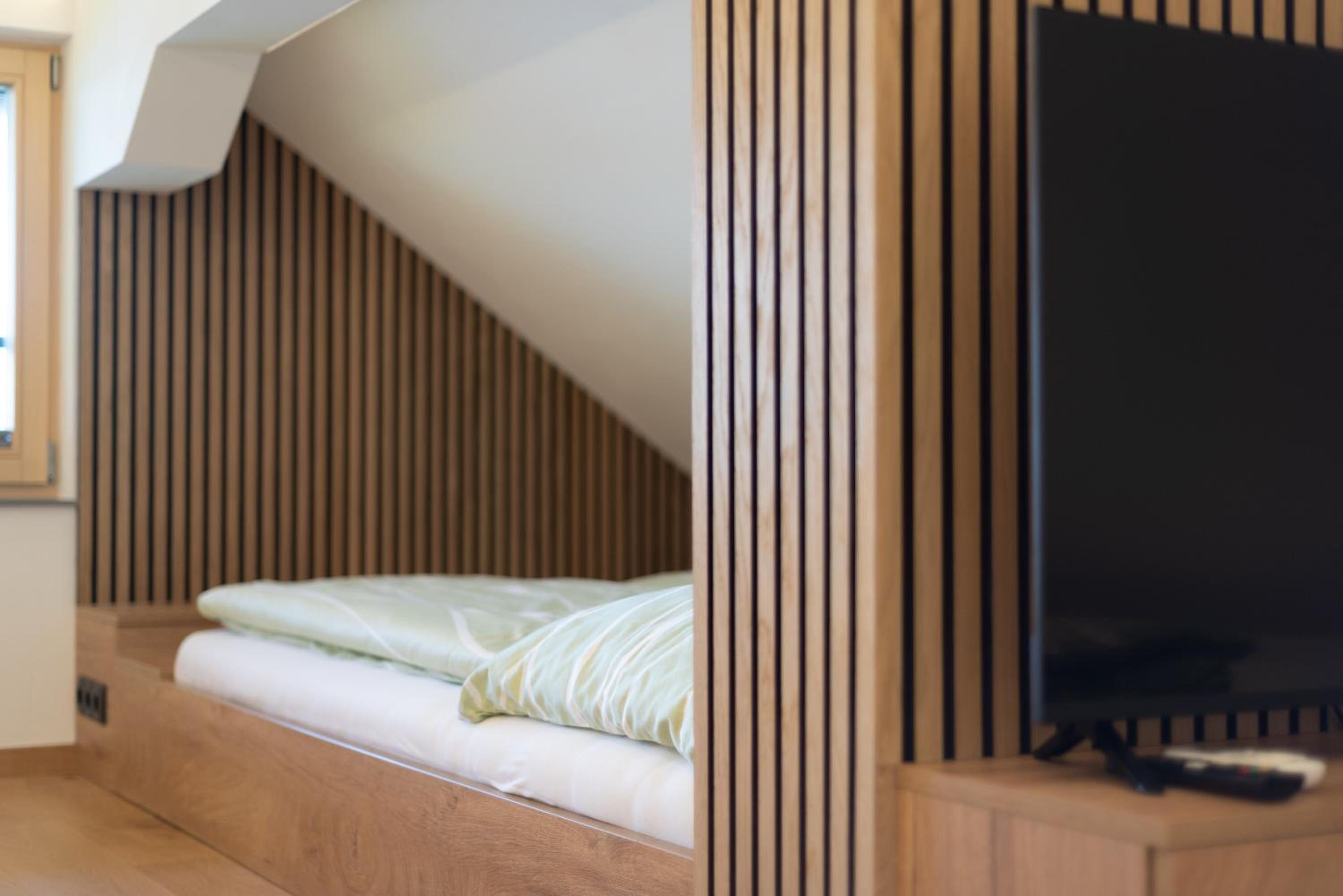 Exklusives Seehaus LAKEHOUSE in Bestlage mit privaten Sandstrand und eigenem Boot und SUP