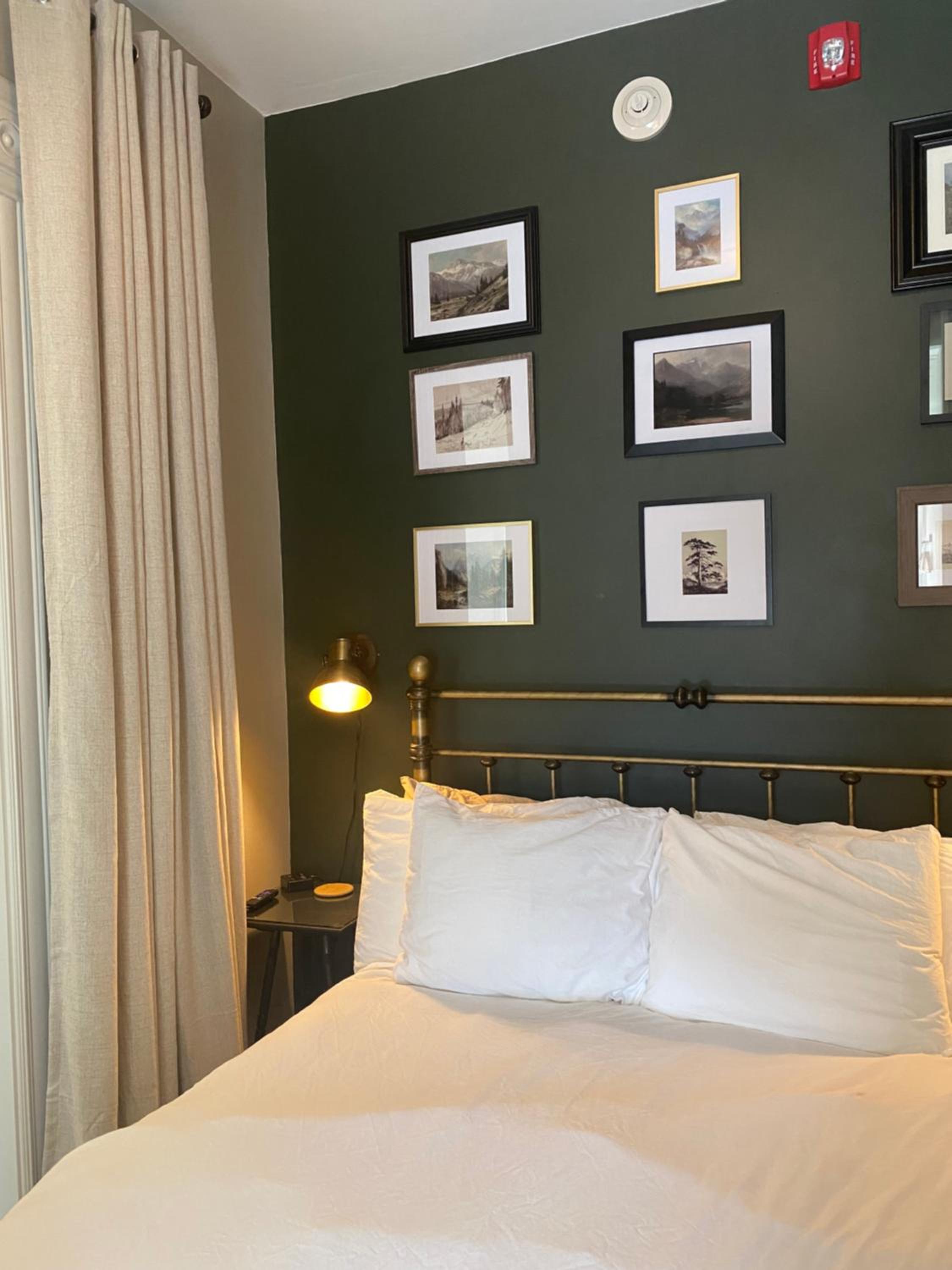 Cozy Condo in the Historic Palace Hotel, Downtown view 4