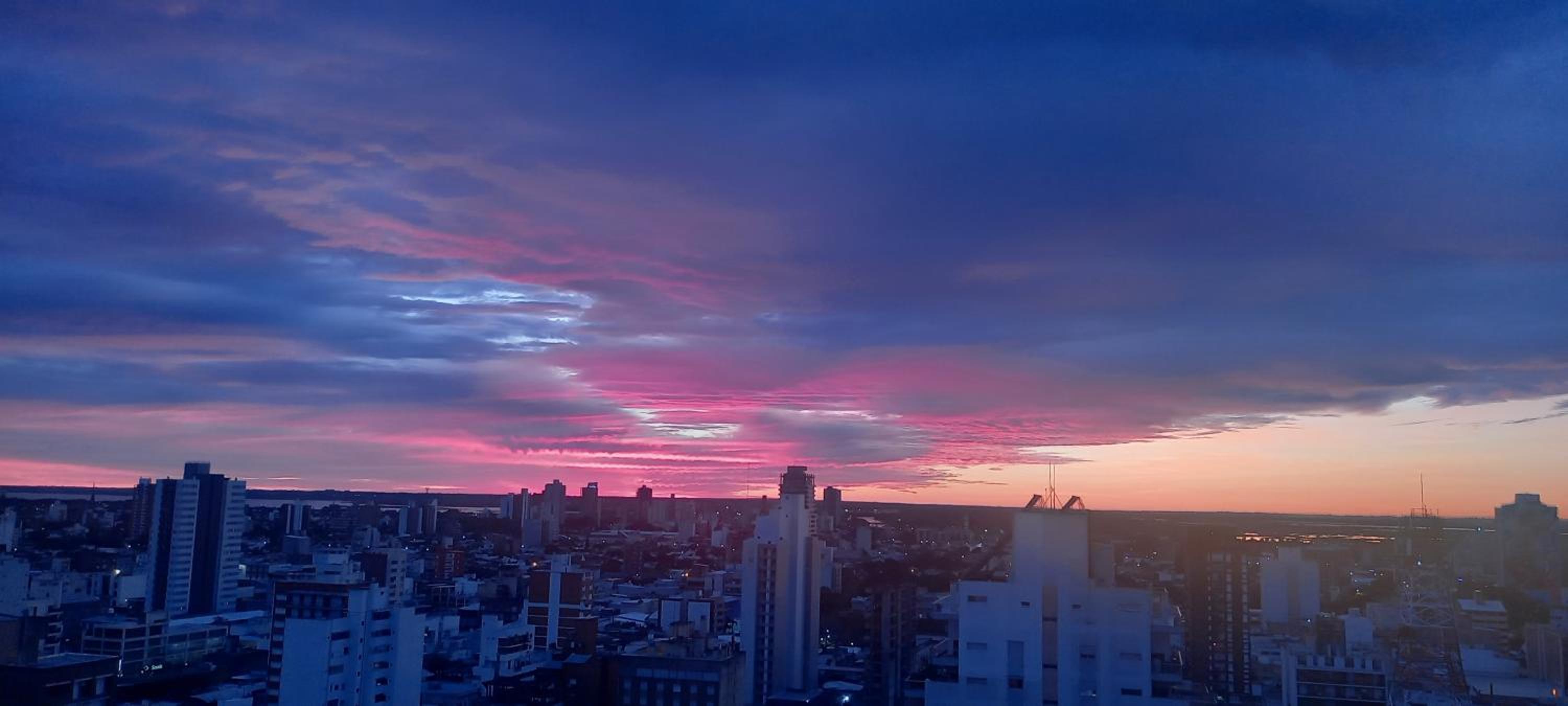 Departamento céntrico con vista al río Paraná