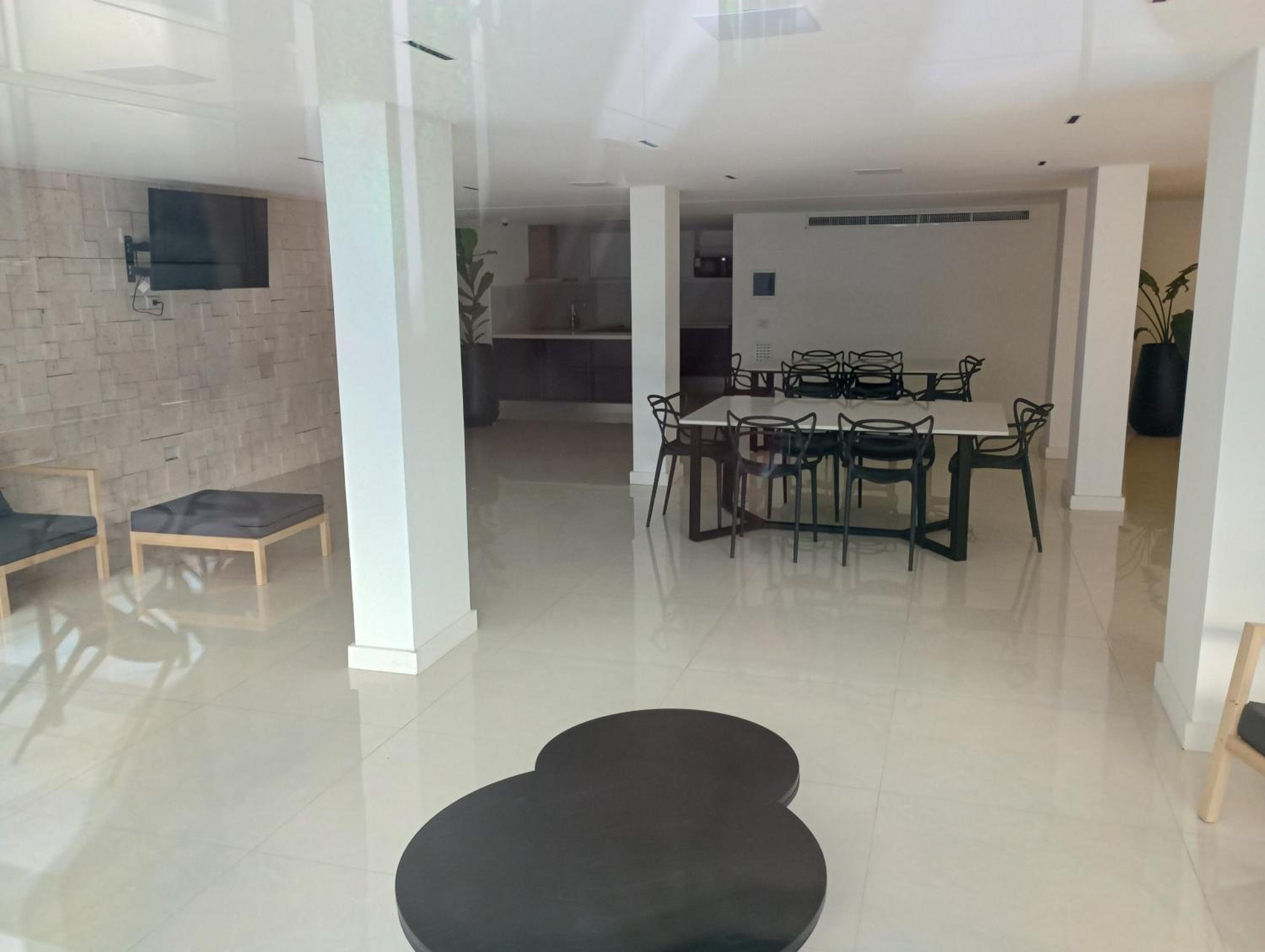 Beautiful Beautiful brand-new studio apartment
